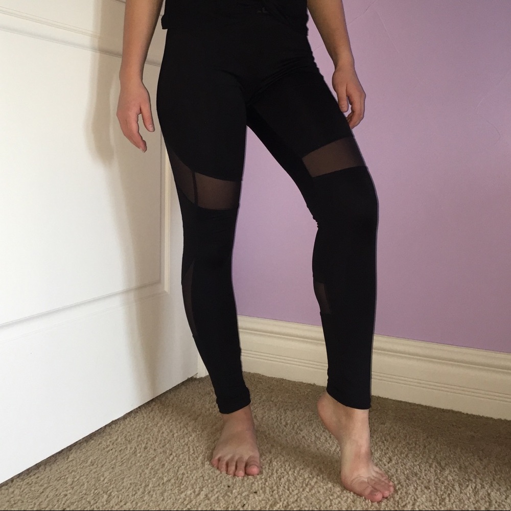 Black leggings